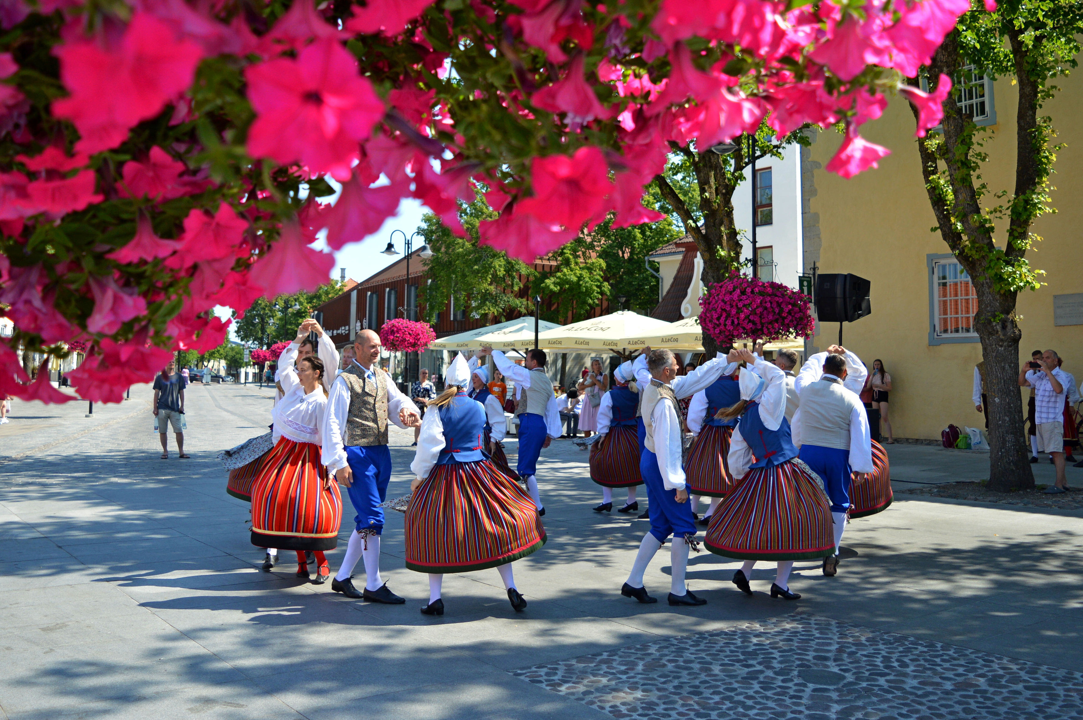 Folkdancers1-KristinaMägi